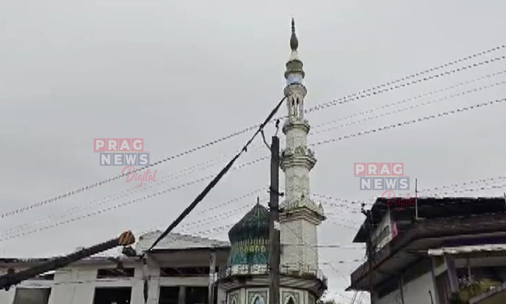 চাউলখোৱাৰ ১২৮ বছৰীয়া জামা মছজিদ প্ৰশাসনে ভাঙি পেলোৱাক লৈ সংবাদমেল