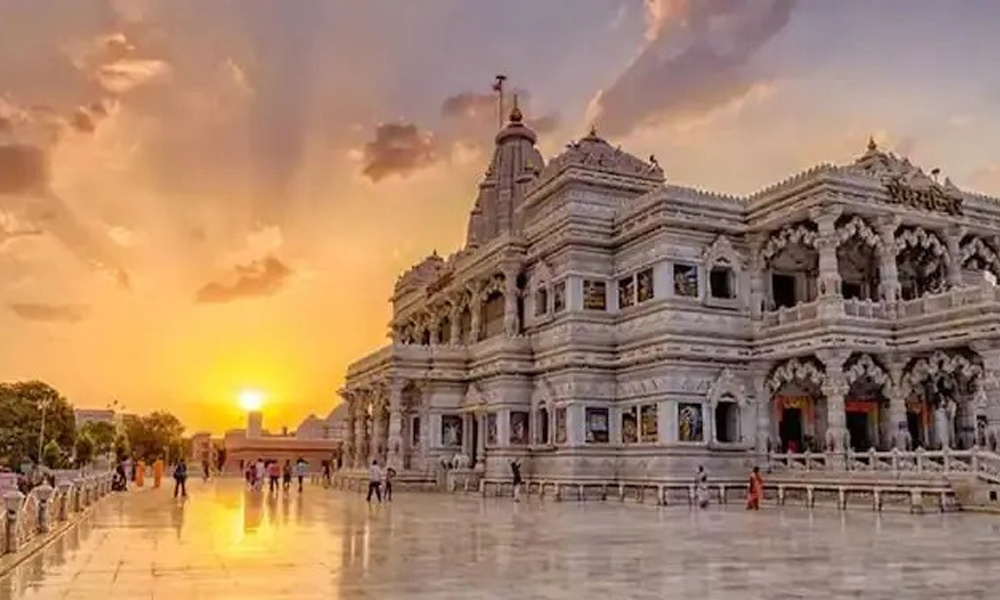 A Divine Experience Awaits: All you Need to Know About Visiting -Prem Mandir, Vrindavan.