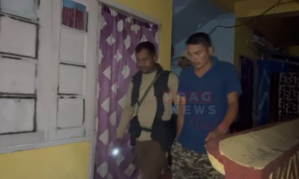 হাস্পতালৰ ৱাৰ্ডগাৰ্লৰ সৈতে অসংযত অৱস্থাত ধৰা পৰিল ASI সঞ্জীৱ গয়াৰী