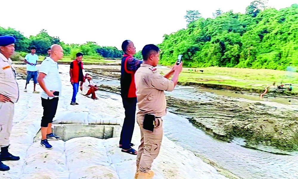 অসমৰ ভূমিত জলসিঞ্চন প্ৰকল্পৰ কাম বন্ধ কৰাৰ নিৰ্দেশ নগাৰ