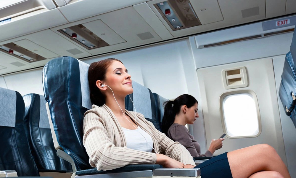Why You Shouldn’t Sit Cross-Legged on a Flight