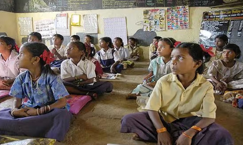 পাঁচ বছৰত বন্ধ ২৩ সহস্রাধিক চৰকাৰী বিদ্যালয়
