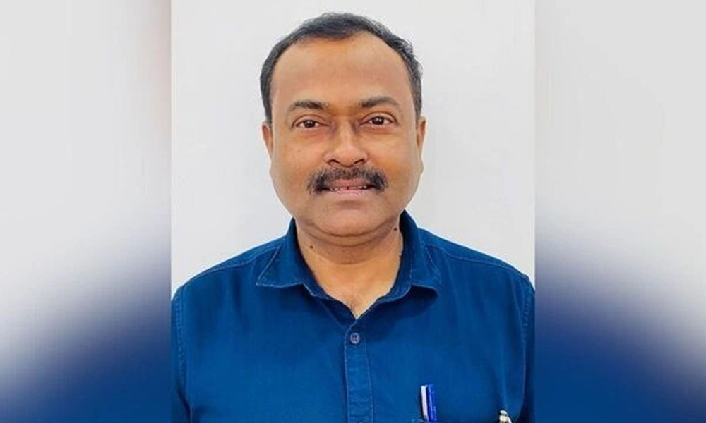 Dr. Devajit Choudhury Officially Assumes Charge as New Superintendent of GMCH