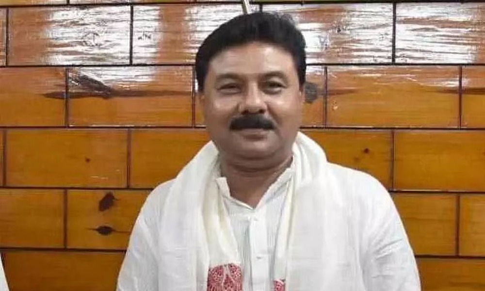 ব্ৰিটেইনৰ পৰা অসমলৈ অনা হ'ব গুৰুজনাৰ বৃন্দাবনী বস্ত্ৰভাগ
