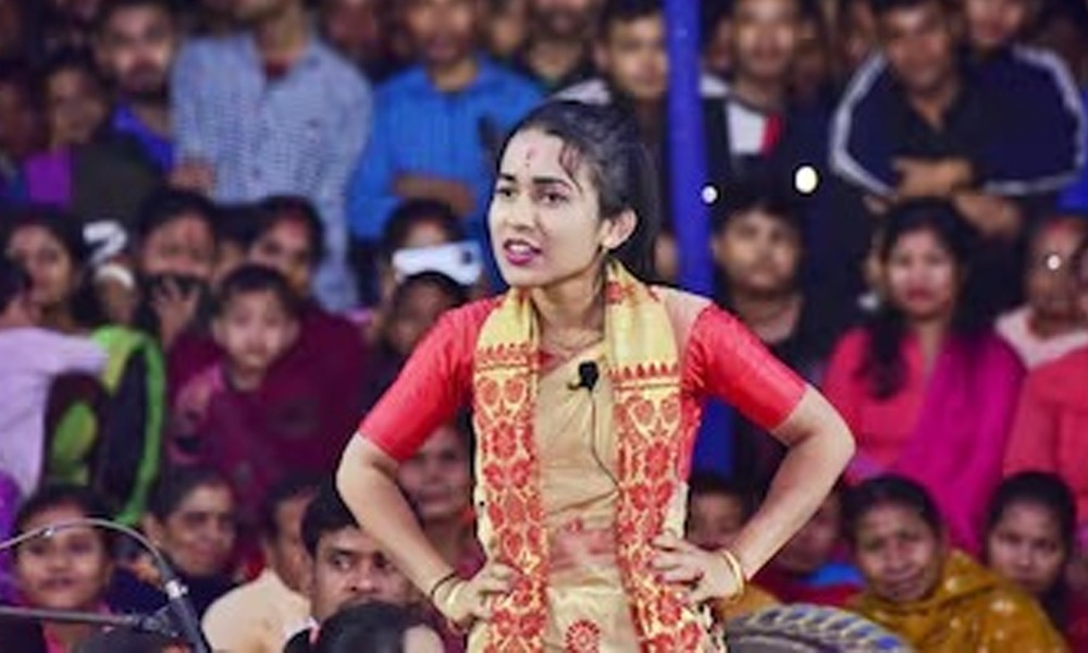 কৰিশ্মা নাথৰ দলক নিষিদ্ধ ঘোষণাৰ দাবী কলাগুৰুৰ পুত্ৰৰ