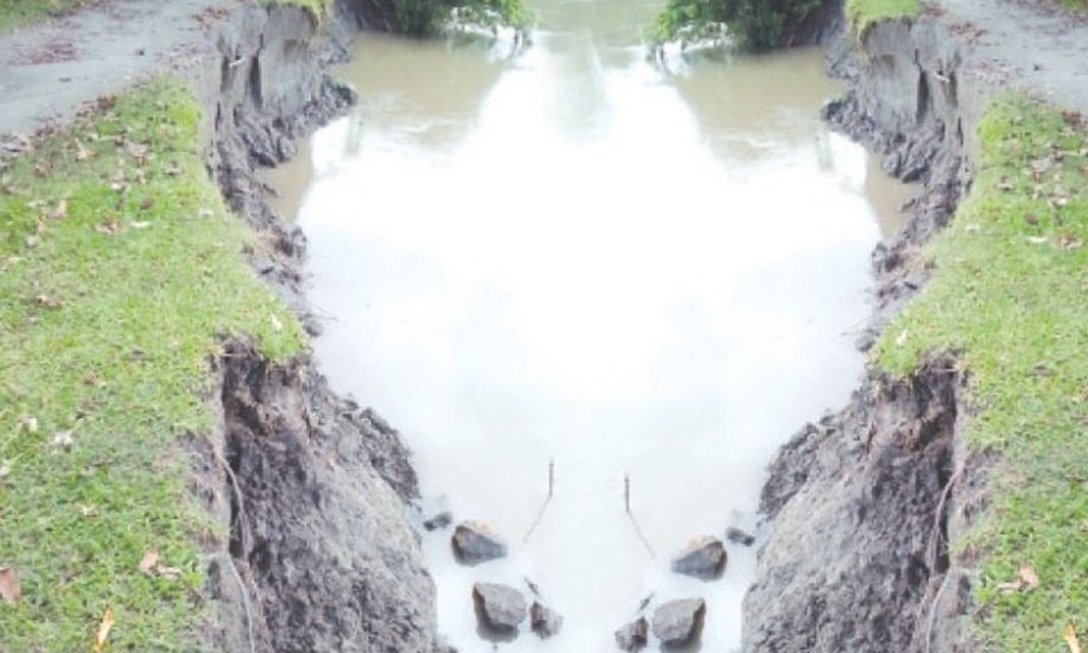 ককিলামুখৰ কুৰিখন ৰাজহ গাঁৱলৈ ভাবুকি