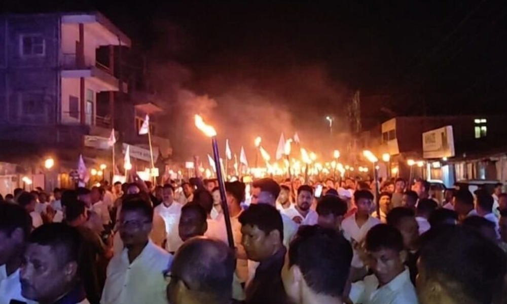 কাকপথাৰত জোঁৰ লৈ ওলাই আহিল সহস্রাধিক মৰাণ লোক