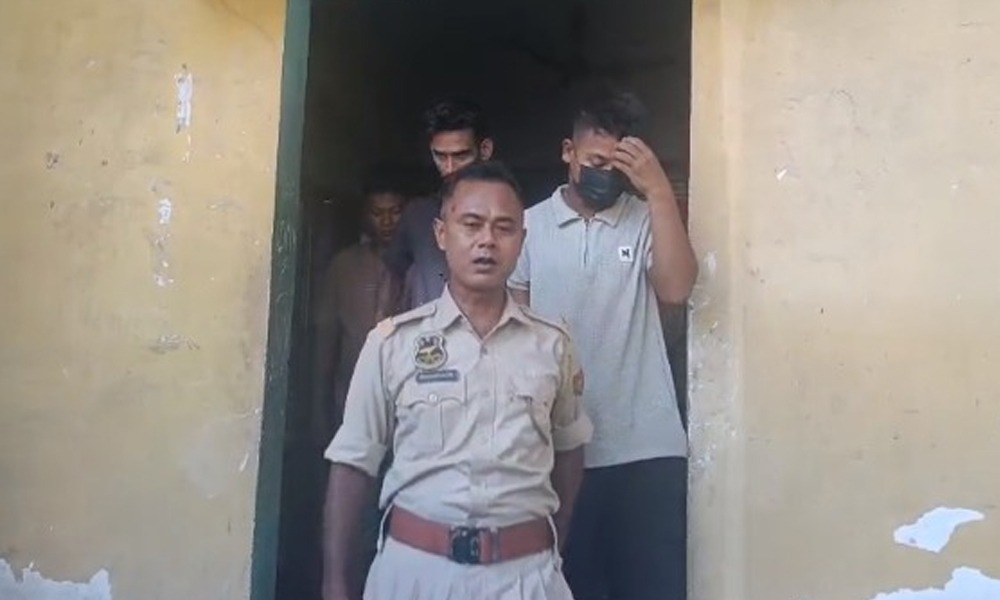 দীপাৱলীৰ অচিলা লৈ গুৱাহাটী মহানগৰীত সক্ৰিয় হৈ পৰিছে জুৱাৰী চক্ৰ; জালত পৰিল ৪