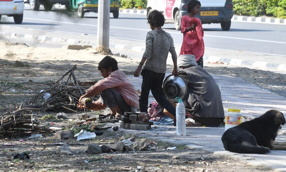 কেৰালা ভাৰতৰ প্রথম অত্যন্ত দৰিদ্ৰতামুক্ত ৰাজ্য