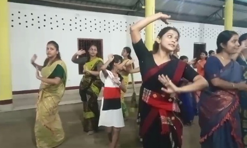 কুজীডাঁহত শ্ৰী শ্ৰী কৃষ্ণৰ ৰাসলীলাৰ এশ বছৰীয়া জয়ন্তীৰ ব্যাপক প্ৰস্ততি; জুবিন গাৰ্গৰ নামত উছৰ্গা কৰা হৈছে সমূহ কাৰ্যসূচী