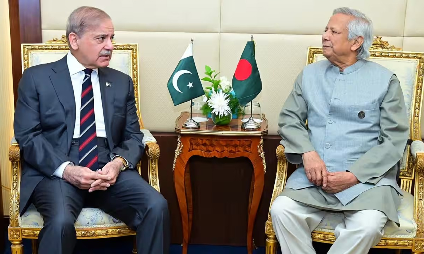 ঢাকাত স্থাপন আই এছ আইৰ ঘাটি, ভাৰতৰ বিৰুদ্ধে ষড়যন্ত্ৰ কৰিবলৈ পাকিস্তানক বাংলাদেশৰ ভূমি ব্যৱহাৰৰ অনুমতি