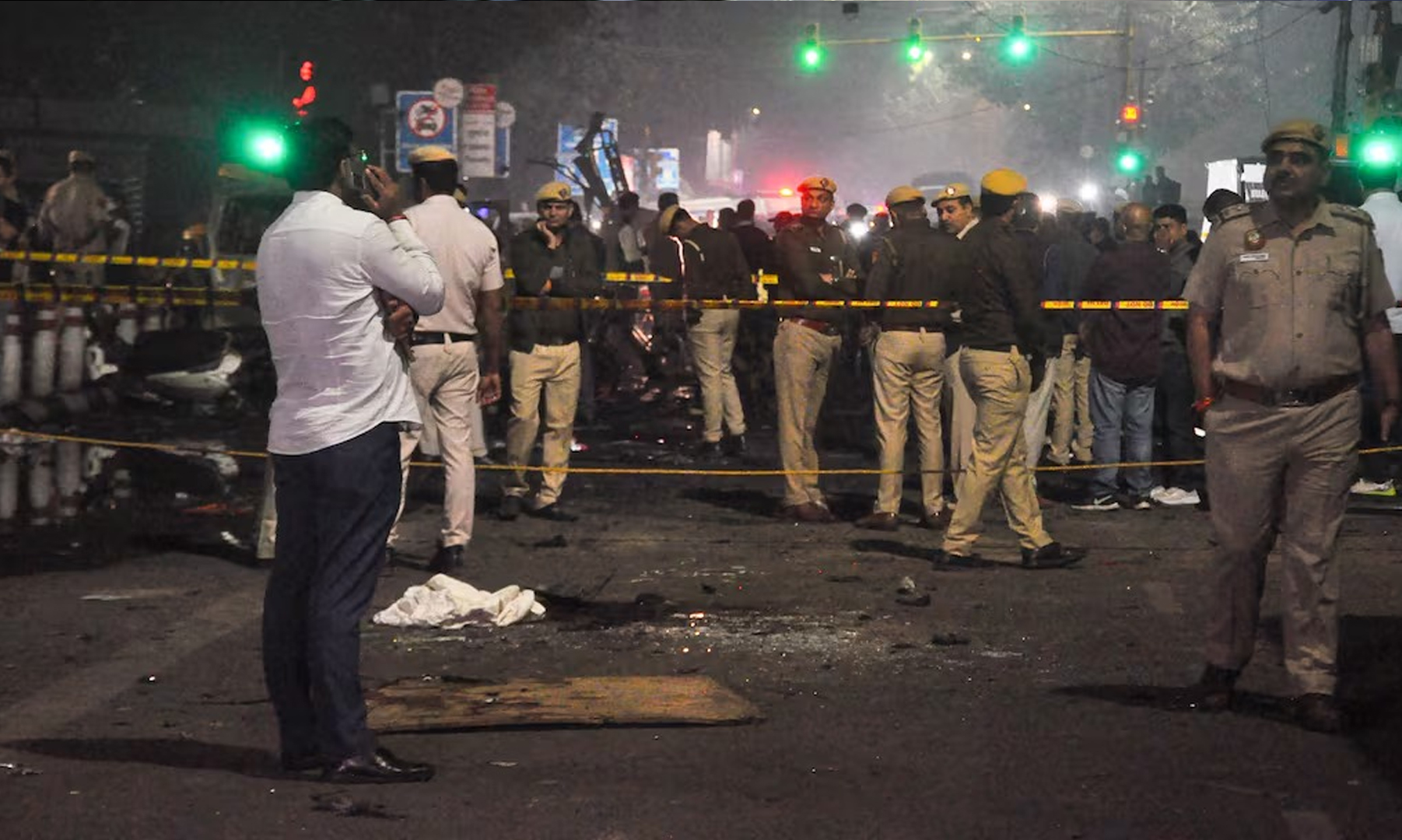 তিনিদিন বন্ধ থাকিব লালকিল্লা, বন্ধ থাকিব মেট্ৰ’ ষ্টেচনো