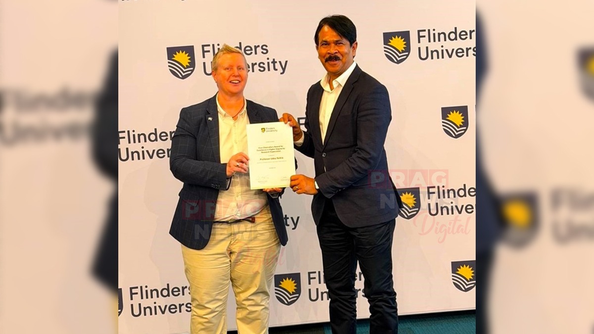 অষ্ট্ৰেলিয়াৰ ফ্লিণ্ডাৰছ বিশ্ববিদ্যালয়ৰ অধ্যাপক ড° উদয় শইকীয়ালৈ বিশ্ববিদ্যালয়ৰ সৰ্বোচ্চ বঁটা