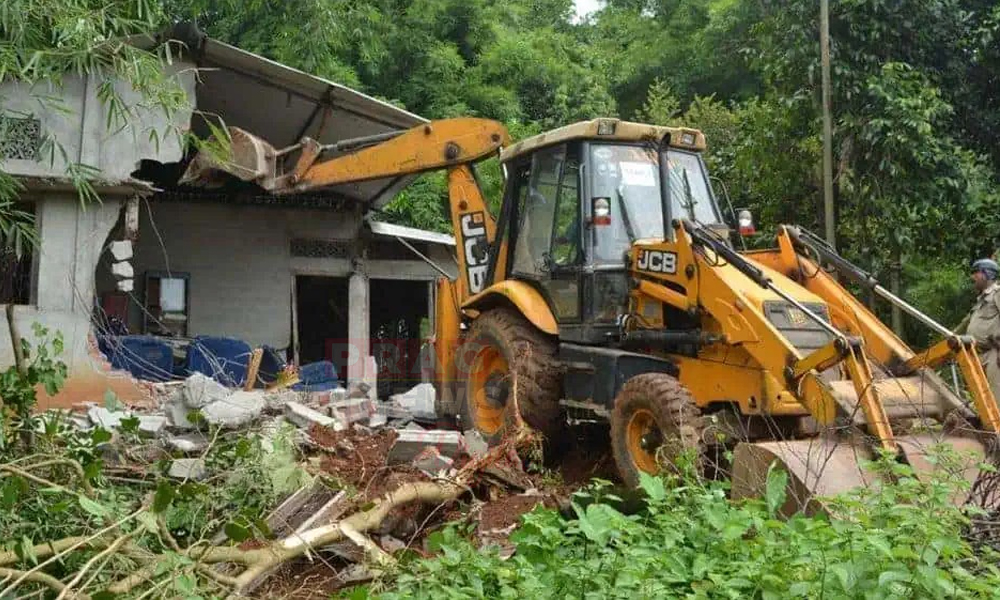 কচুৱাৰ লুটুমাৰী বনাঞ্চলত সৰ্ববৃহৎ উচ্ছেদৰ বাবে সাজু প্ৰশাসন ; ৫৯৬২ বিঘা মাটিত হ'ব এই উচ্ছেদ অভিযান