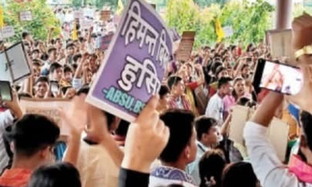 জনজাতিকৰণৰ বিৰোধিতাৰে কোকৰাঝাৰত হিংসাত্মক পৰিস্থিতি