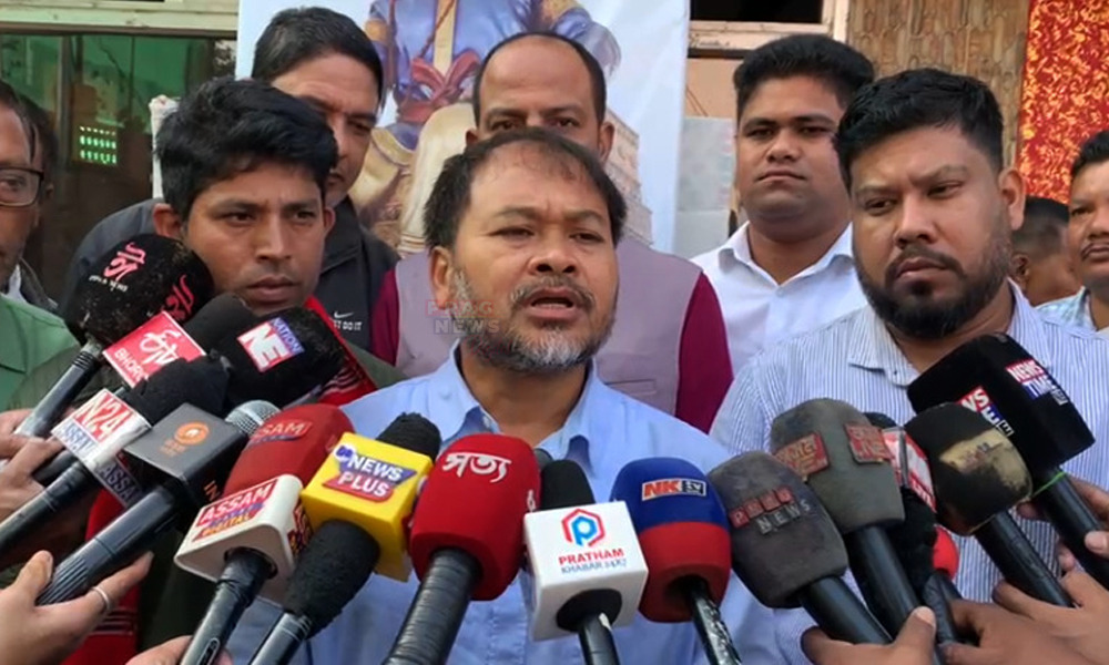 ৬ জনগোষ্ঠীৰ জনজাতিকৰণৰ প্ৰসংগত মন্ত্ৰী গোটে দাখিল কৰা প্ৰতিবেদনৰ বিৰোধিতাৰে পুনৰ সৰৱ অখিল গগৈ