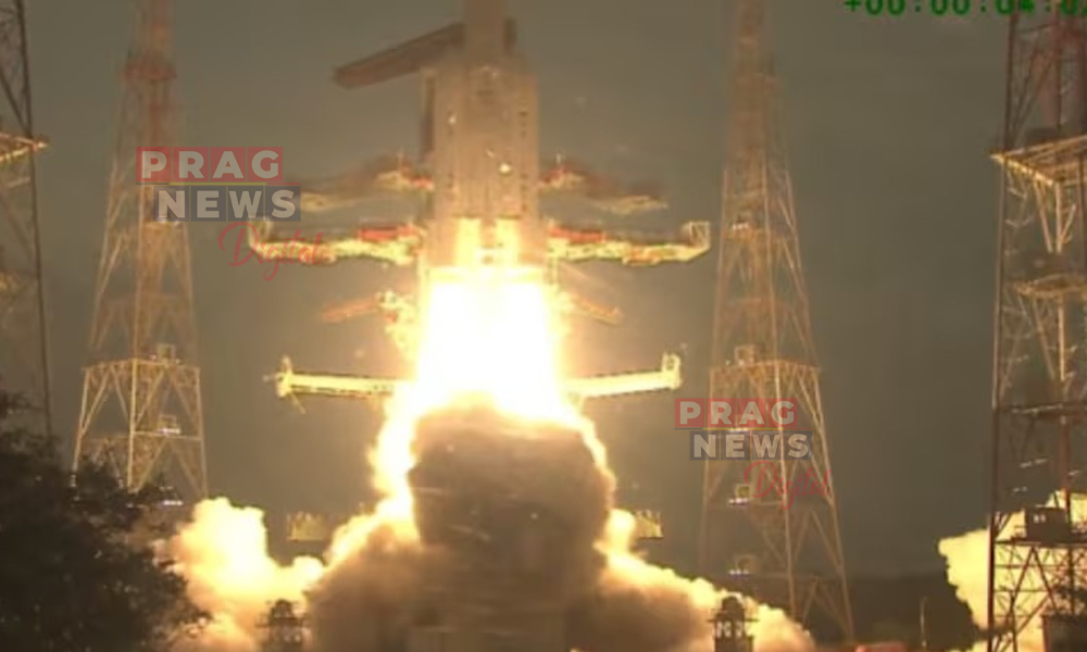 বাহুবলী উপগ্রহ ব্লু বার্ড ব্লক-২ৰ মহাকাশলৈ উৎক্ষেপণ