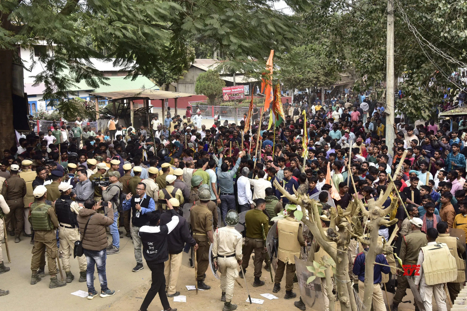 খেৰণিত পৰিস্থিতি স্বাভাৱিক হ'লেও চৌদিশৰ ধ্বংসস্তূপে জগাইছে বিষাদ