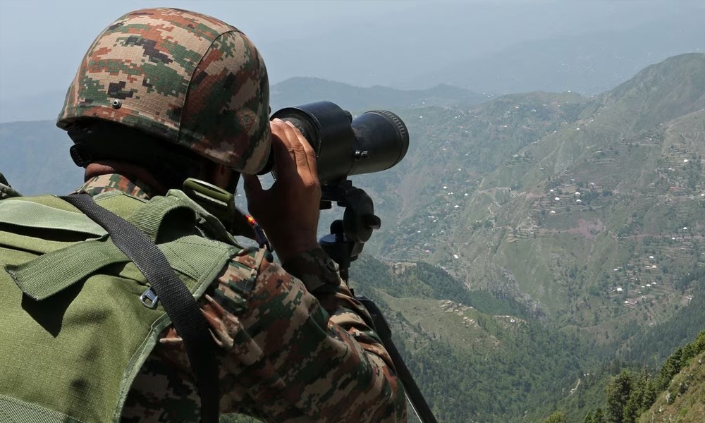 শত্ৰুক ৰুধিবলৈ চীন-পাকিস্তান সীমান্ত নিৰীক্ষণৰ বাবে বিশেষ ব্যৱস্থা ভাৰতীয় সেনাৰ, এয়াৰ কমাণ্ড চেণ্টাৰ নিৰ্মাণ