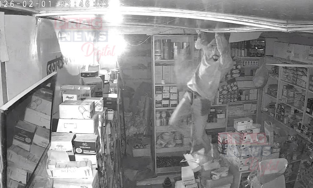 পুনৰ স্মাৰ্ট মহানগৰ আৰক্ষীক চোৰৰ চেলেঞ্জ; একেদিনাই দুখনকৈ দোকানত চোৰৰ সফল অভিযান