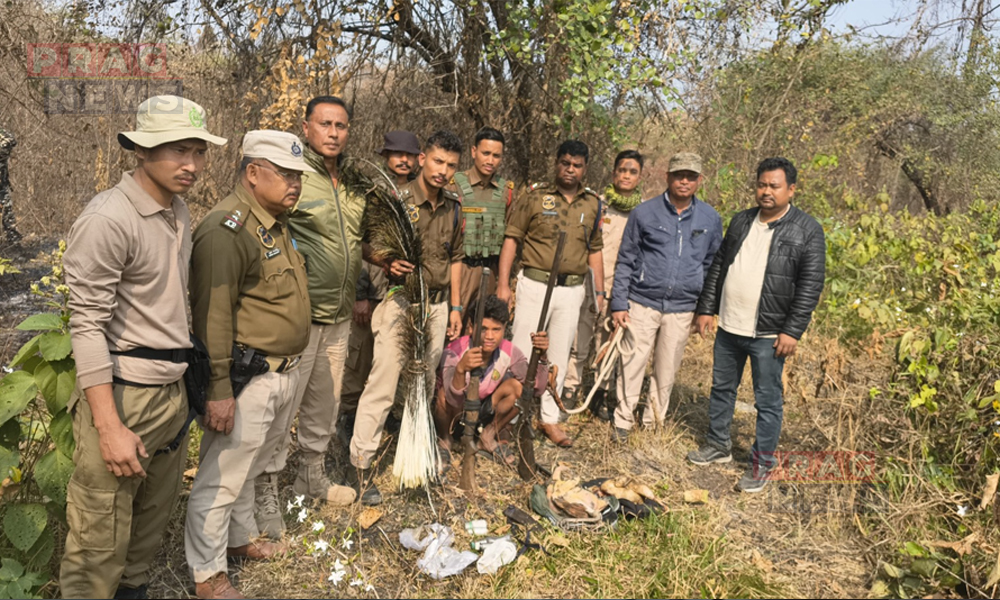 চিৰাঙত অস্ত্ৰসহ চিকাৰী গ্ৰেপ্তাৰ