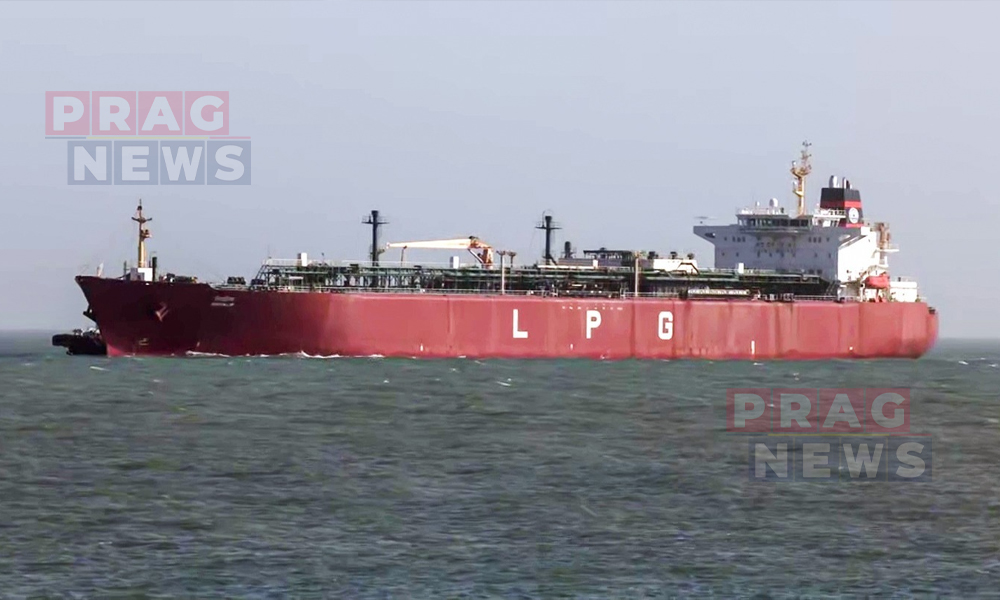 ৰন্ধন গেছৰ ক'লা বজাৰঃ দেশৰ ১২ হাজাৰ স্থানত তালাচী, হৰমুজ প্রণালী হৈ ভাৰত পালেহি এল পি জি কঢ়িওৱা দুখন জাহাজ