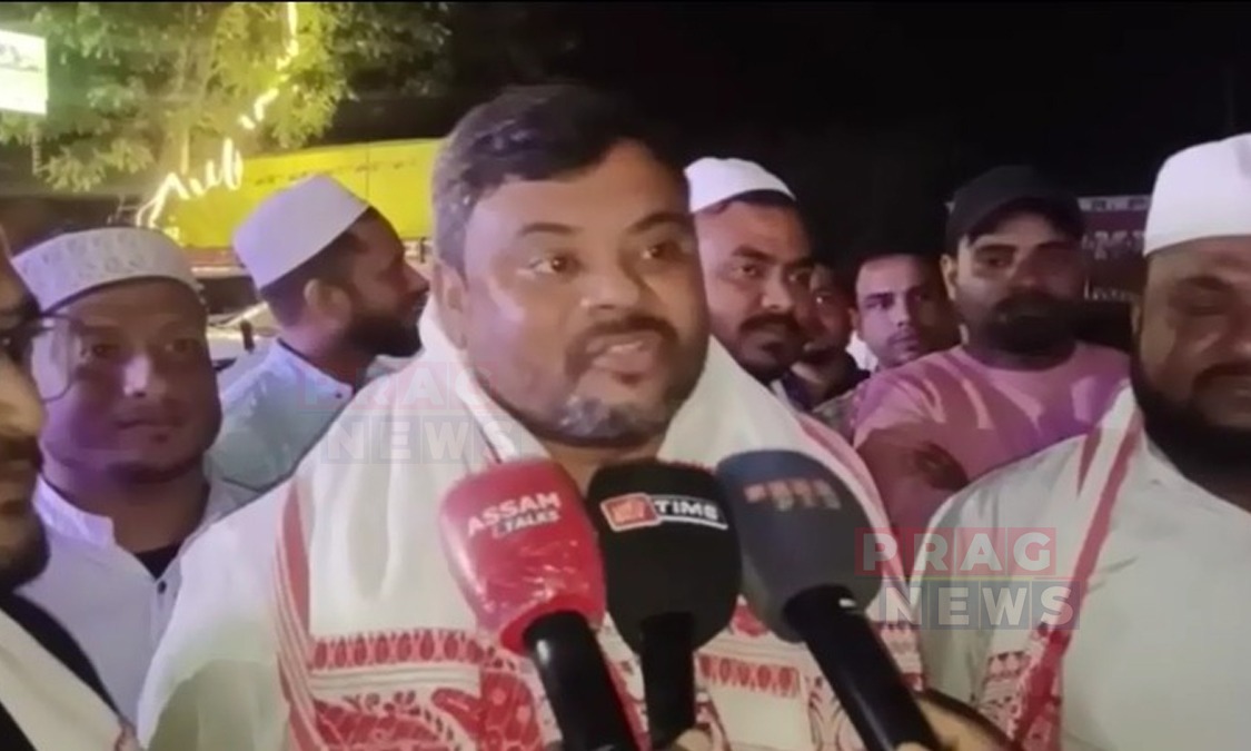 সুদীৰ্ঘ ২০ বছৰ কংগ্ৰেছত থাকিও বাৰে বাৰে টিকটৰ পৰা বঞ্চিত হোৱা ছাহাব উদ্দিন মজুমদাৰে অগপত যোগদানৰ দুঘণ্টাৰ ভিতৰতে পালে টিকট