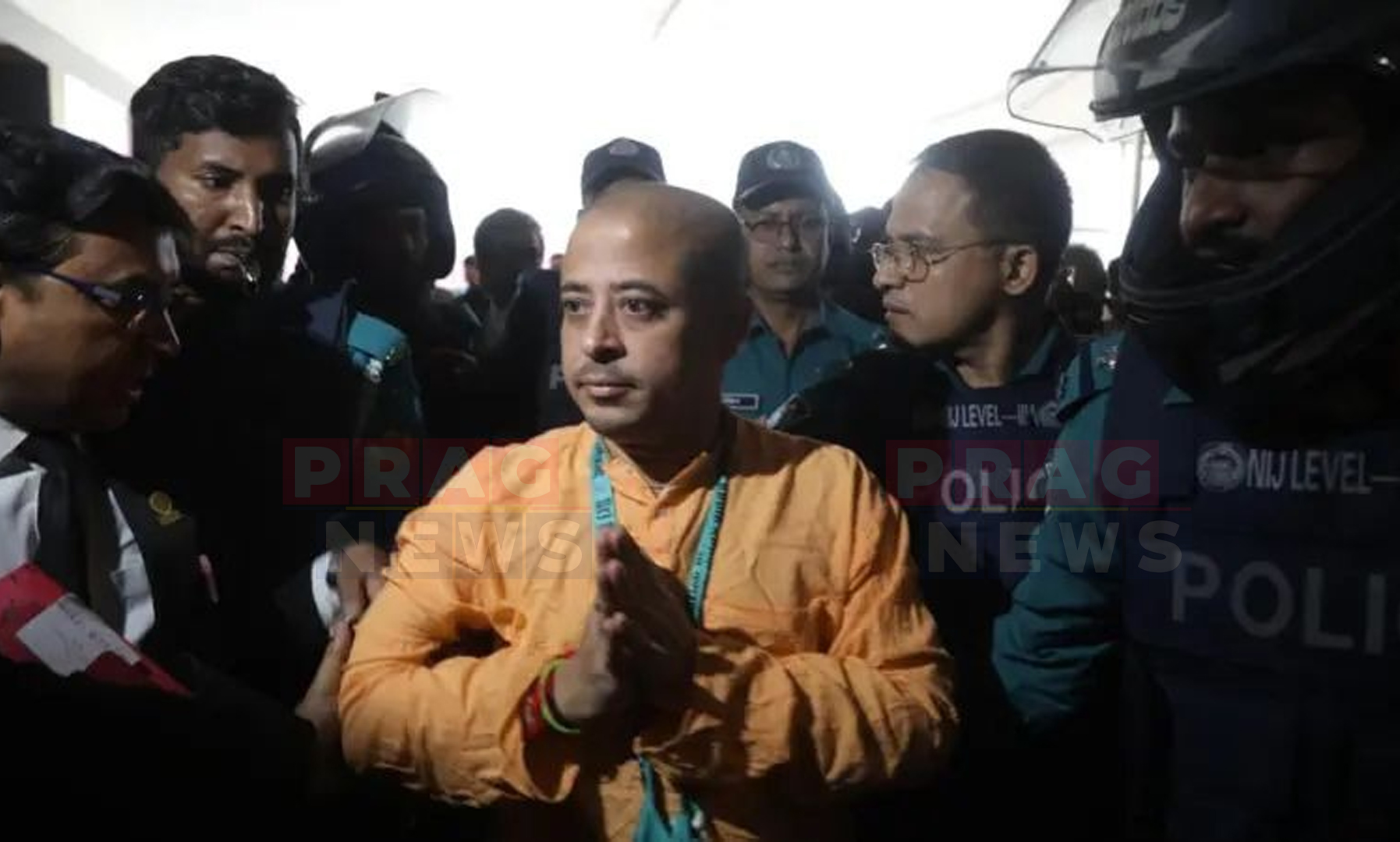 বাংলাদেশৰ আদালতৰ গুৰুত্বপূৰ্ণ সিদ্ধান্ত: হিন্দু ধৰ্মগুৰু চিন্ময় কৃষ্ণ দাসক এটা গোচৰত জামিন প্ৰদান