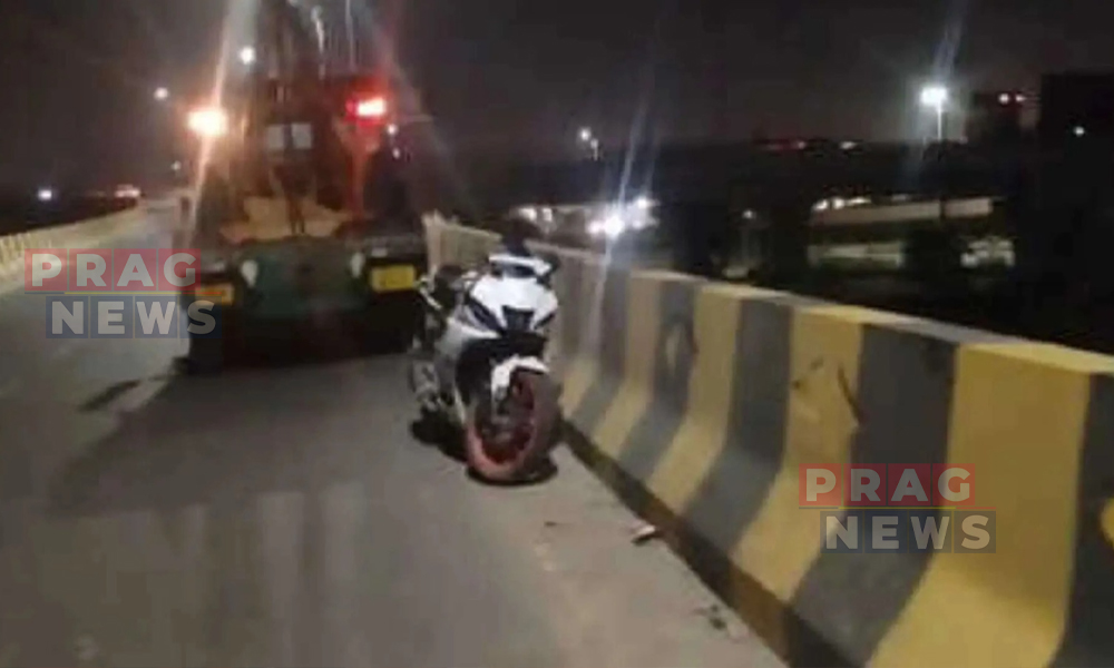 দিল্লীত ভয়ংকৰ পথ দুৰ্ঘটনা: তীব্ৰবেগী বাহনৰ খুন্দাত ৪ যুৱকৰ কৰুণ মৃত্যু