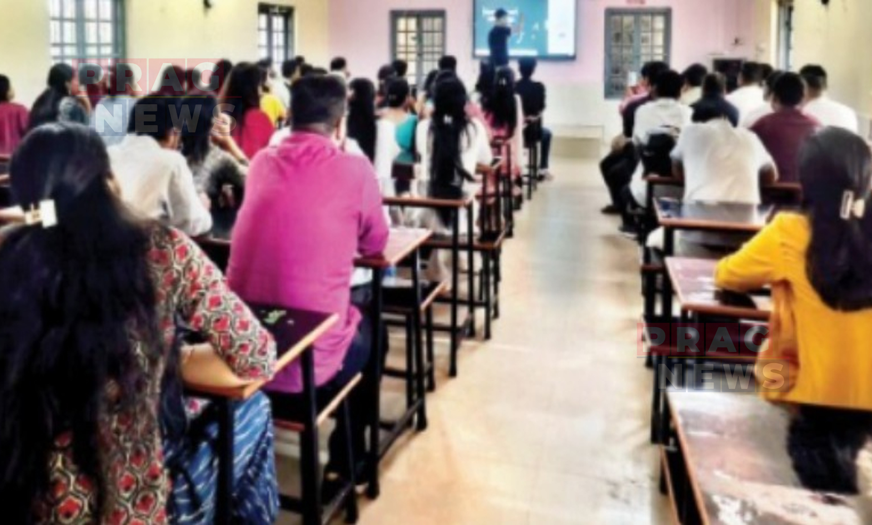 শ্রেণীকোঠাত সংযোজন কৃত্রিম বুদ্ধিমত্তাসম্পন্ন স্মার্ট ব'র্ড, প্ৰযুক্তিৰ দিশত দেশৰ ভিতৰতে নতুন খোজ কানৈ মহাবিদ্যালয়ৰ