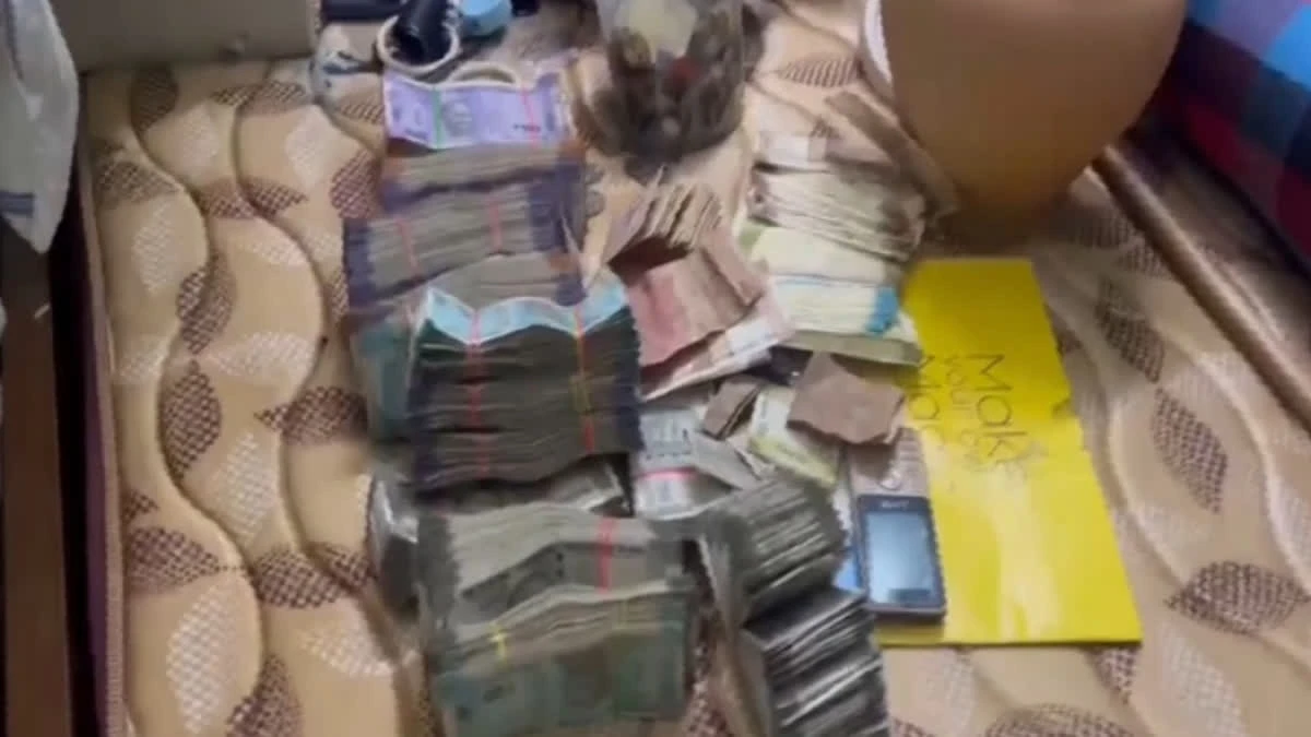 Dibrugarh Police Apprehend Nine, Seize Significant Heroin and Cash in Major Anti-Drug Operation