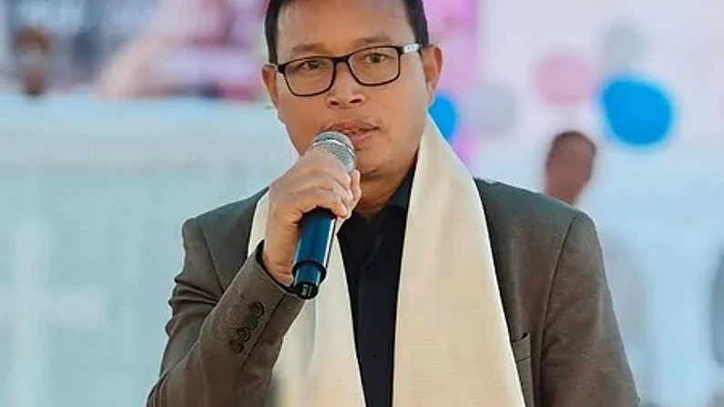 মুখ্যমন্ত্ৰী শৰ্মাৰ ঘোষণা: ড° হেব্বী টেৰণ অসম বিধানসভাৰ উপাধ্যক্ষ পদৰ প্ৰাৰ্থী