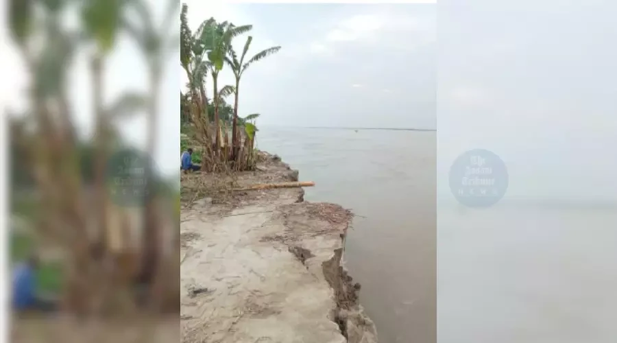 Tipkai River Erosion Devastates Over 20 Homes, Farmlands in Dhubri's Gauripur
