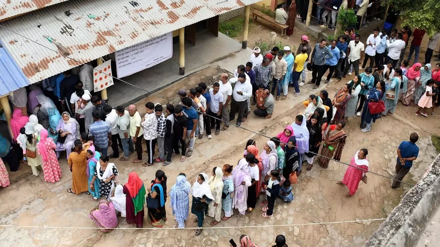 ভাৰতত সংখ্যাগৰিষ্ঠতাবাদী ৰাজনীতি: গণতান্ত্ৰিক আধাৰৰ পুনৰ নিৰ্মাণ আৰু ব্যাপক বিতৰ্ক