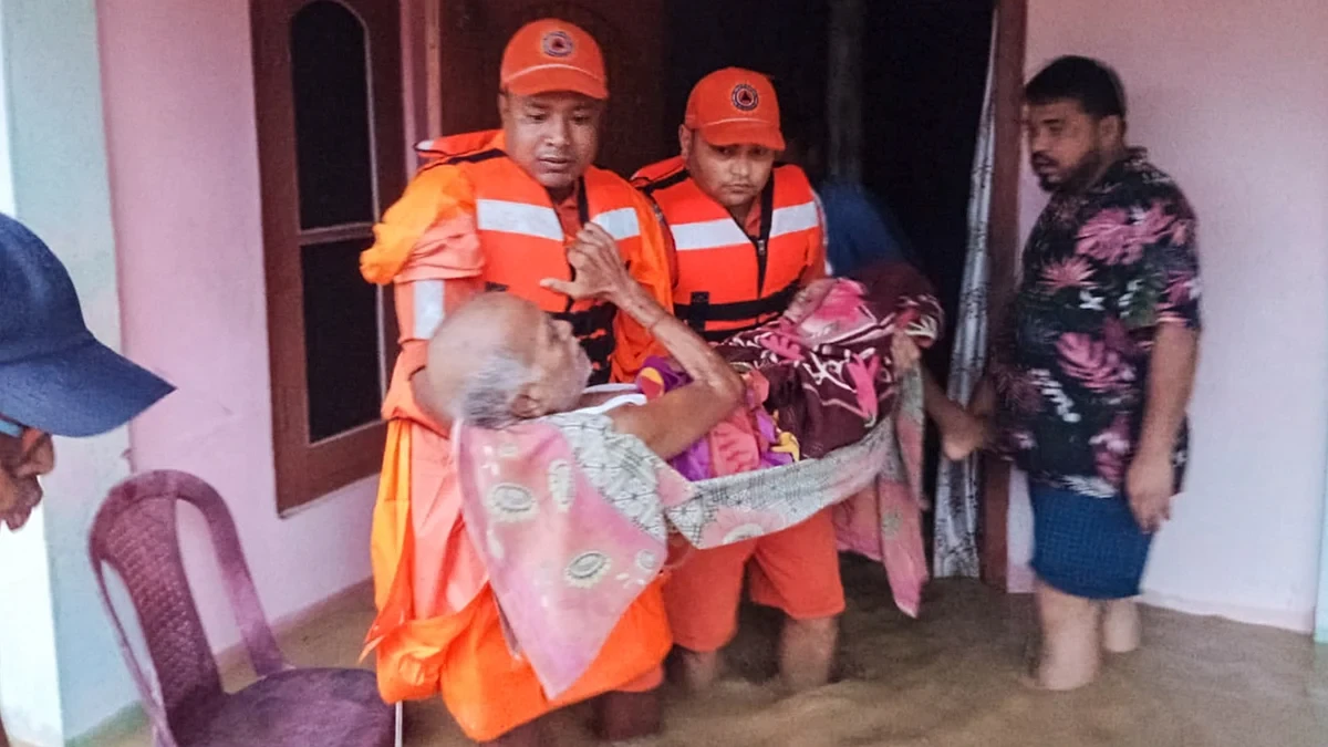 অসমত বানৰ সংহাৰ অব্যাহত: ৩.৬ লাখৰো অধিক লোক ক্ষতিগ্ৰস্ত, উদ্ধাৰ অভিযান তীব্ৰতৰ