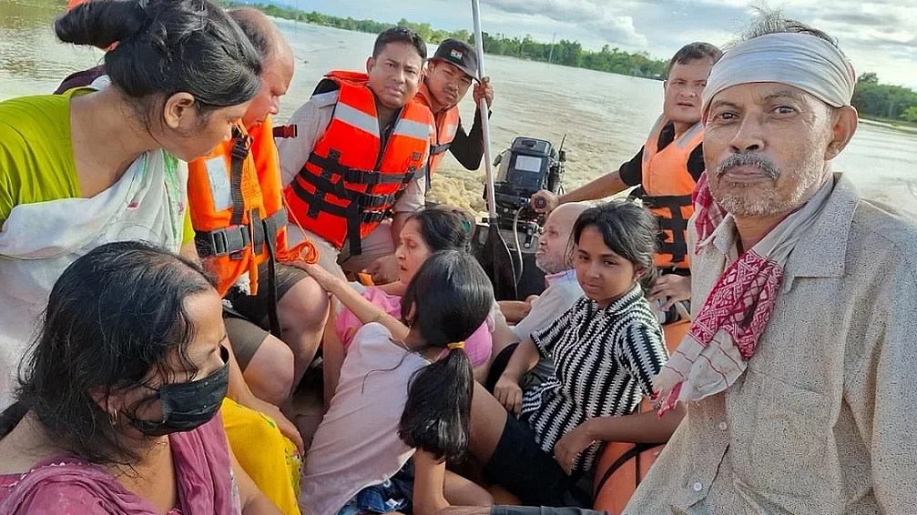 Assam Floods Worsen Amid Intense Monsoon; Red Alerts Issued Across Several States