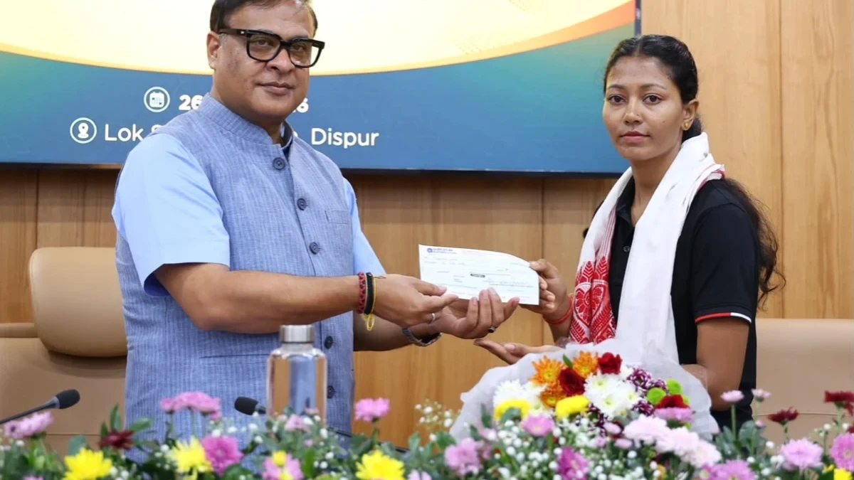 Assam Honours Everest Pioneer: CM Announces ₹10 Lakh and Police SI Post for Rupamoni Gorh