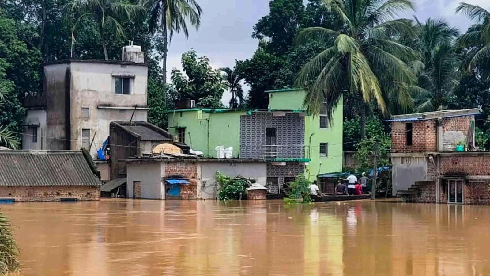 Monsoon Fury Grips India: Assam, Kerala, Odisha Battle Deluge as IMD Warns of More Rain