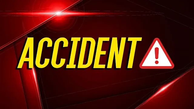 ডেমোত পথ দুৰ্ঘটনা: ৰাষ্ট্ৰীয় ঘাইপথত তিনিজন গুৰুতৰভাৱে আহত