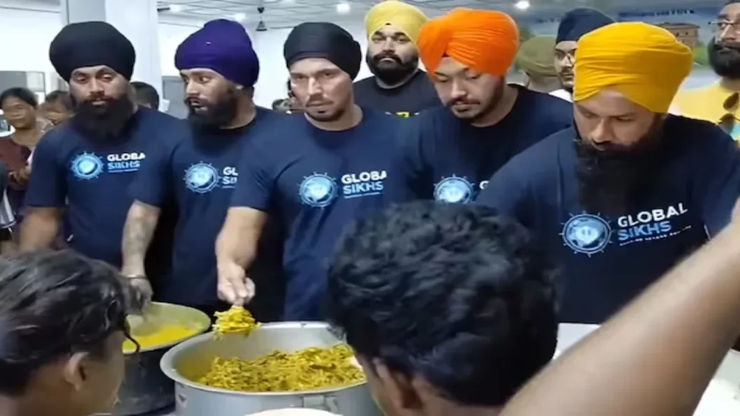 অসমৰ বানপানী: দেশজুৰি সাহায্য অভিযানে প্ৰদৰ্শন কৰিলে ভাৰতীয় ঐক্যৰ প্ৰতিচ্ছবি