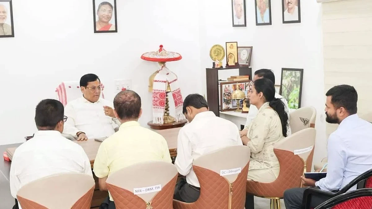 Union Minister Sonowal Reviews Dibrugarh Traffic Woes, Prioritizes New Parking Facility