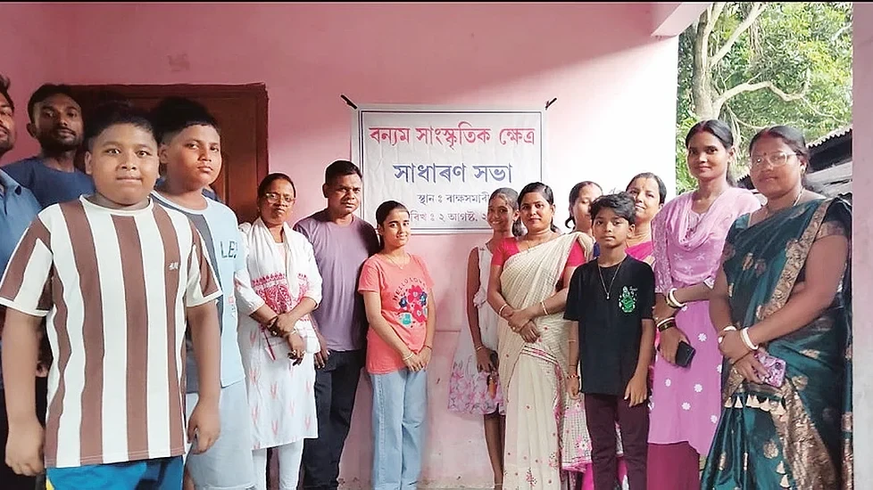 সোনিতপুৰৰ ৰাক্ষসমাৰিত বন্যম সাংস্কৃতিক মঞ্চৰ নতুন শাখা মুকলি