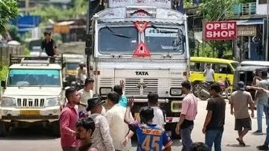Guwahati-Shillong Route Disrupted Amidst Post-Rally Violence; Interstate Tensions Simmer