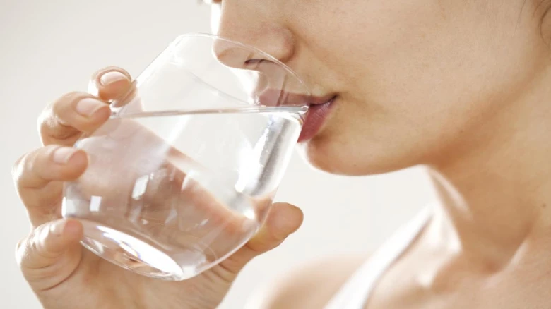 Does drinking warm water give you flawless skin?