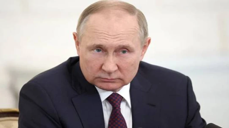 Putin skid on stairs at Home, led to "Involuntary Defecation": Report