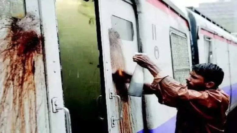 India's Dirtiest Trains: These Are The Indian Railways' Top 10 Unhygienic Trains