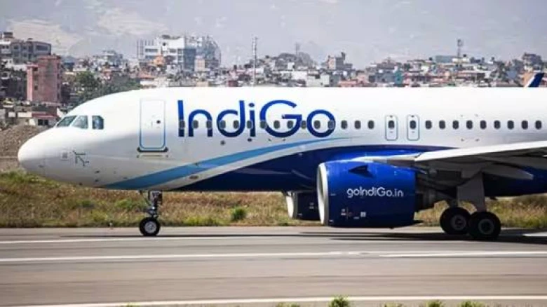 Another mid-flight saga! 2 drunk passengers on the Dubai-Mumbai IndiGo flight cause a commotion and abuses the crew and fellow passengers