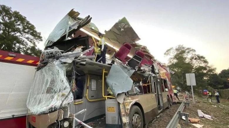 26 die after freight truck crashes into passenger van in Mexico