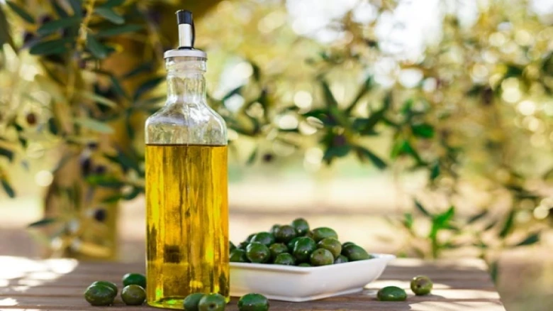 Is Olive Oil Good For You? 6 Health Benefits