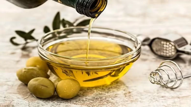Benefits of Olive Oil, Fights signs of ageing to Anti-cancer properties
